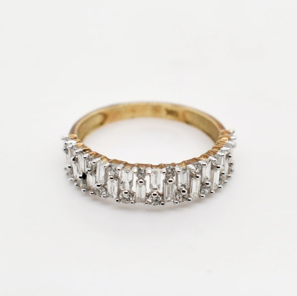 9ct Yellow Gold Baggette Cut Diamond Band